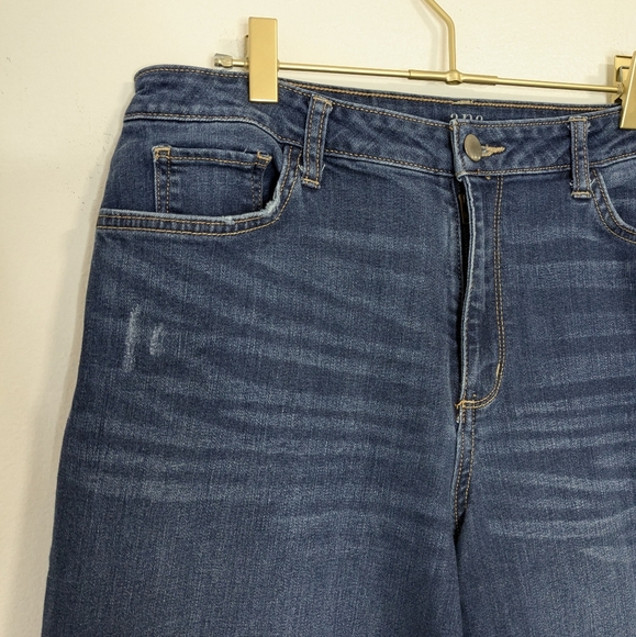 A.N.A Size 12 Dark Wash Blue High Rise Wide Leg Lightly Distressed Denim Jeans - Picture 3 of 8